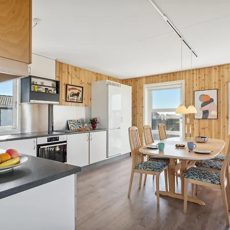 Viveka - 500m From The Sea By Interhome Harboør